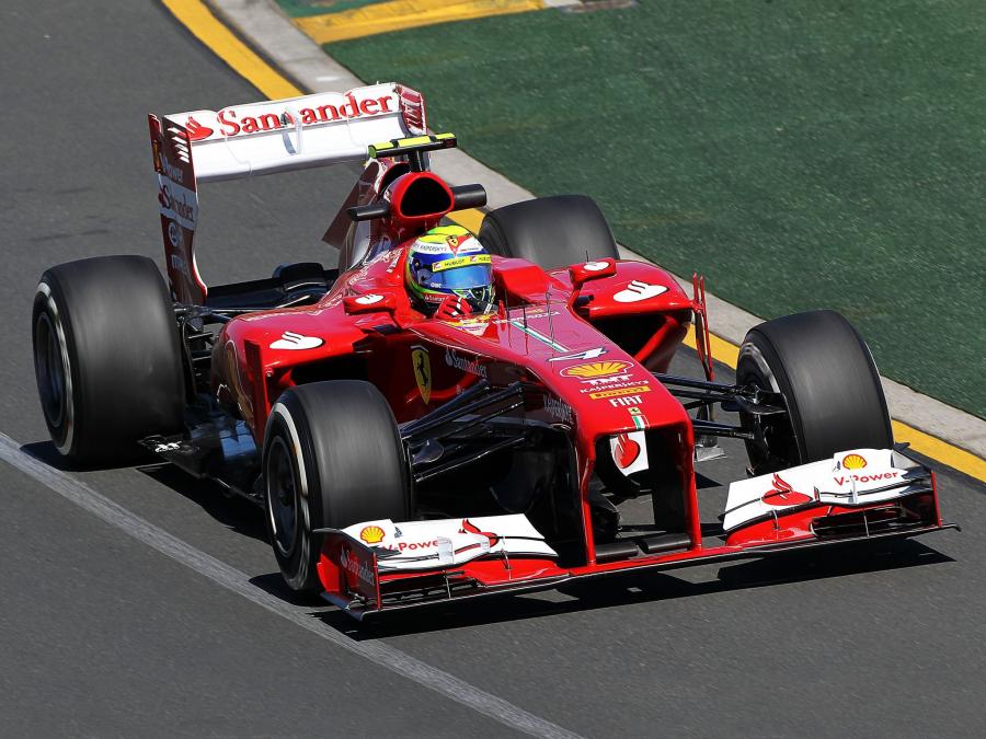  Ferrari F138 2013 года  (фото 5 из 16)